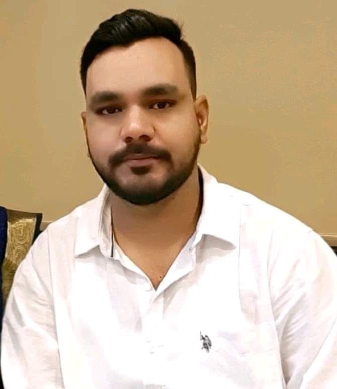 रामगोपाल चतुर्वेदी - Computer Instructor